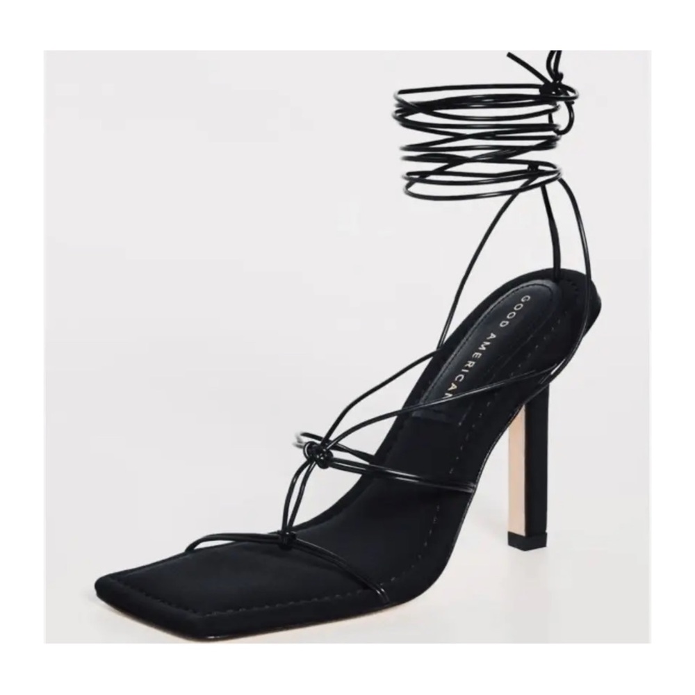 NIB $195 Good American Cage Slanted Strappy Neoprene Heel Sandals Womens 7.5, 10